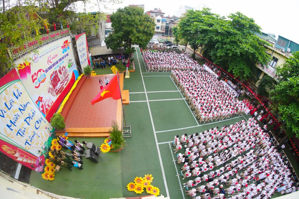 Trường THPT Huỳnh Thúc Kháng - Thanh Xuân - Hà Nội