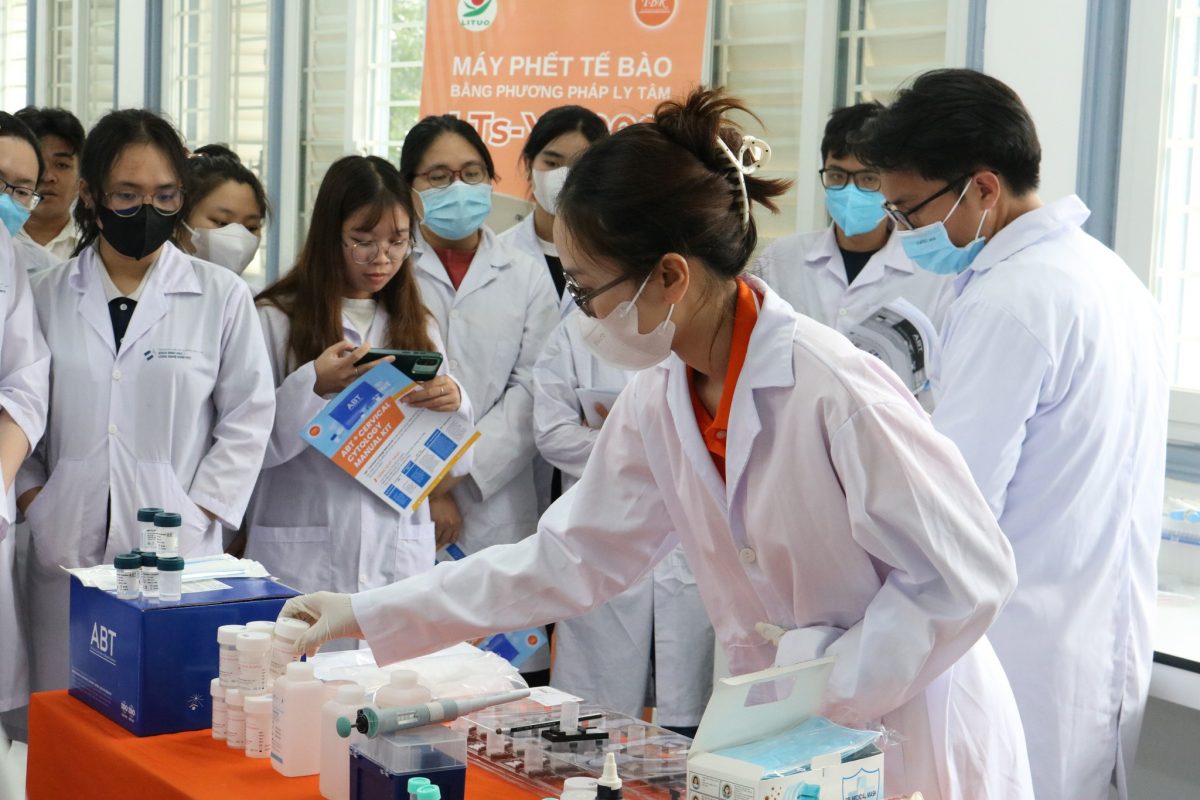 Đại học Khoa học Tự nhiên – ĐHQG Hà Nội (HUS) là ngôi trường hàng đầu trong việc đào tạo ngành Công nghệ Sinh học tại Việt Nam