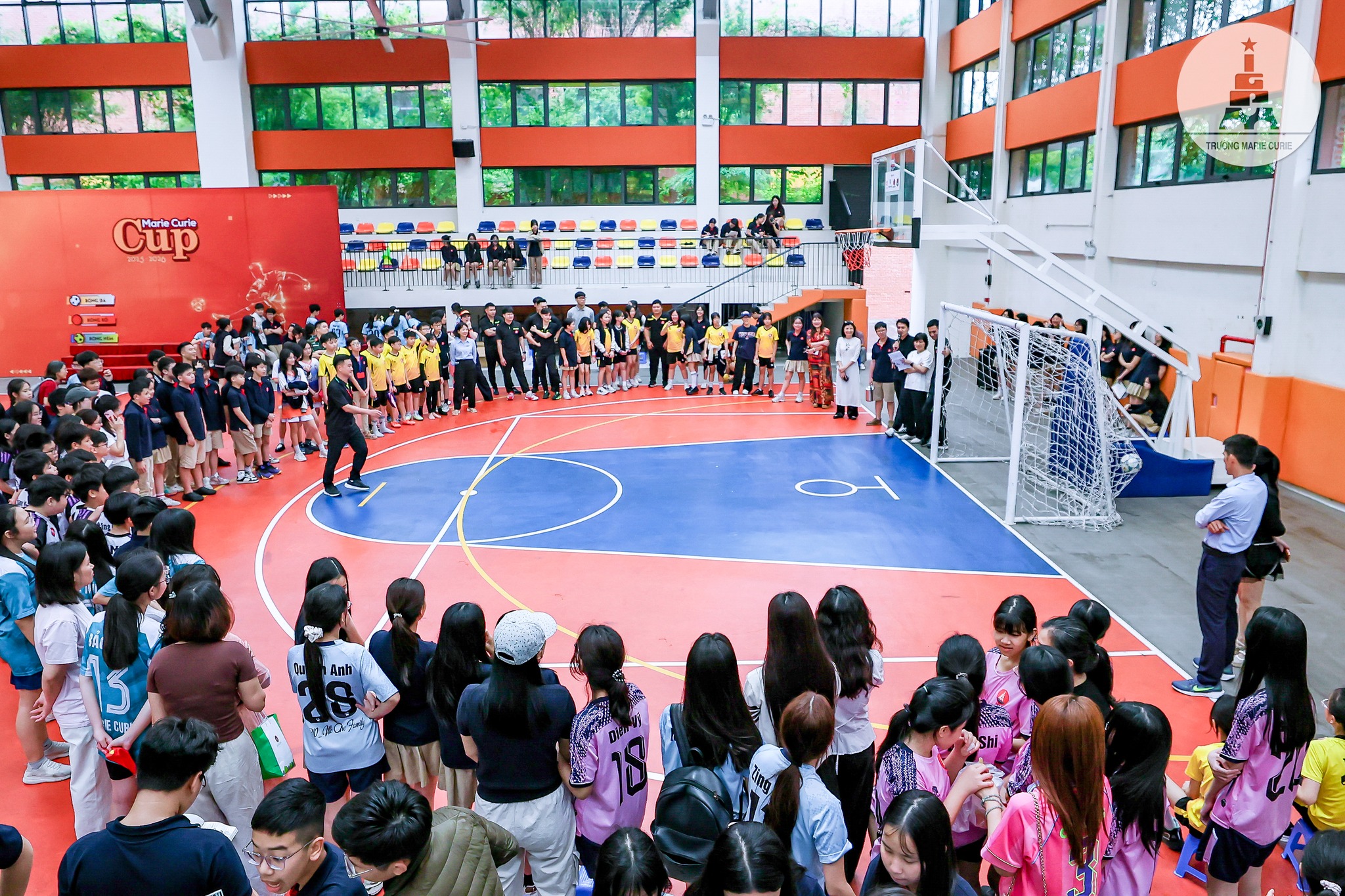 Tại 3 cơ sở Marie Curie Hà Nội, tổng chỉ tiêu tuyển sinh vào mỗi trường khoảng 360 học sinh, được chia thành 12 lớp