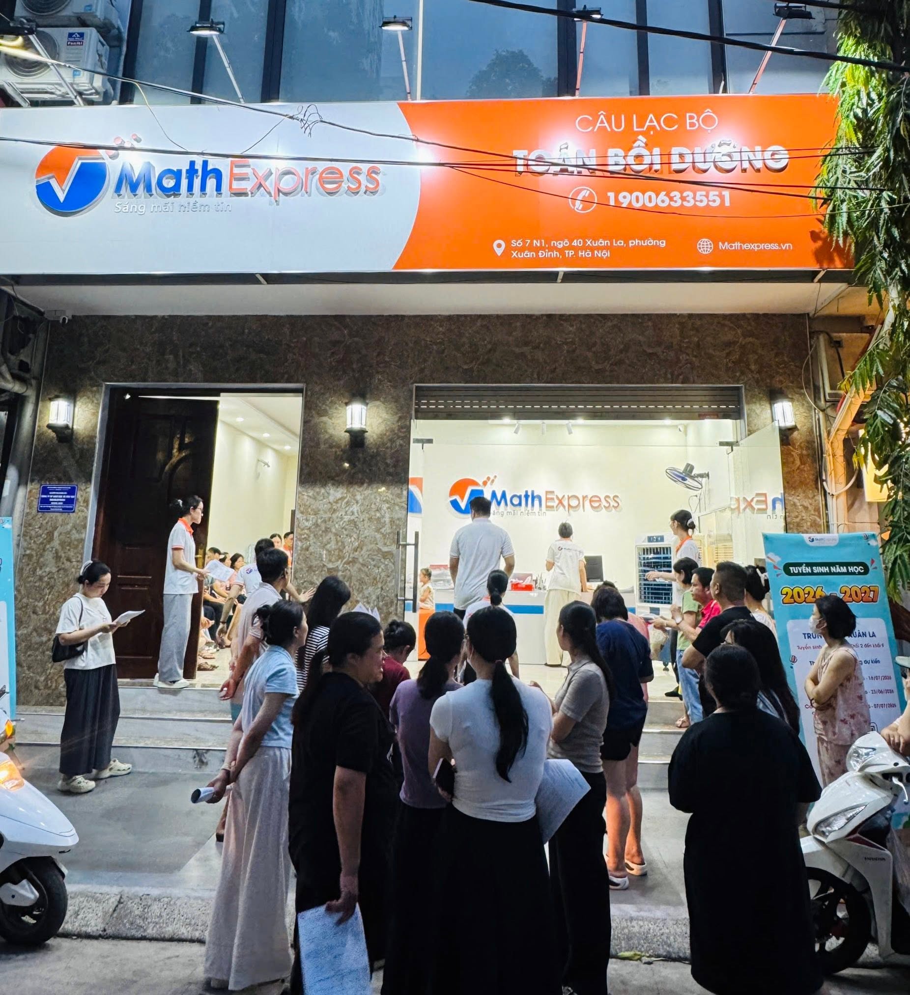 Nhiều phụ huynh có con học tại MathExpress cho biết con đạt kết quả khá tốt trong các kỳ thi vào trường chất lượng cao