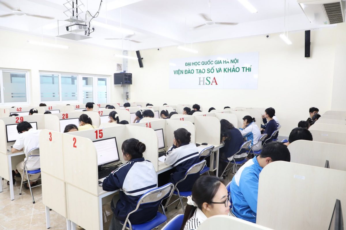 Trong kỳ thi HSA 2026, thí sinh không cần tham gia tất cả các môn học mà chỉ phải hoàn thành 3 phần thi theo cấu trúc quy định